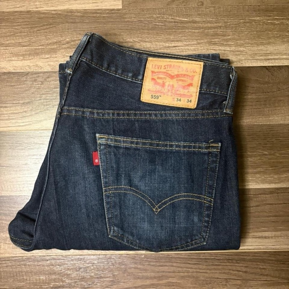 Levi's 559 dark wash straight leg‎ jeans